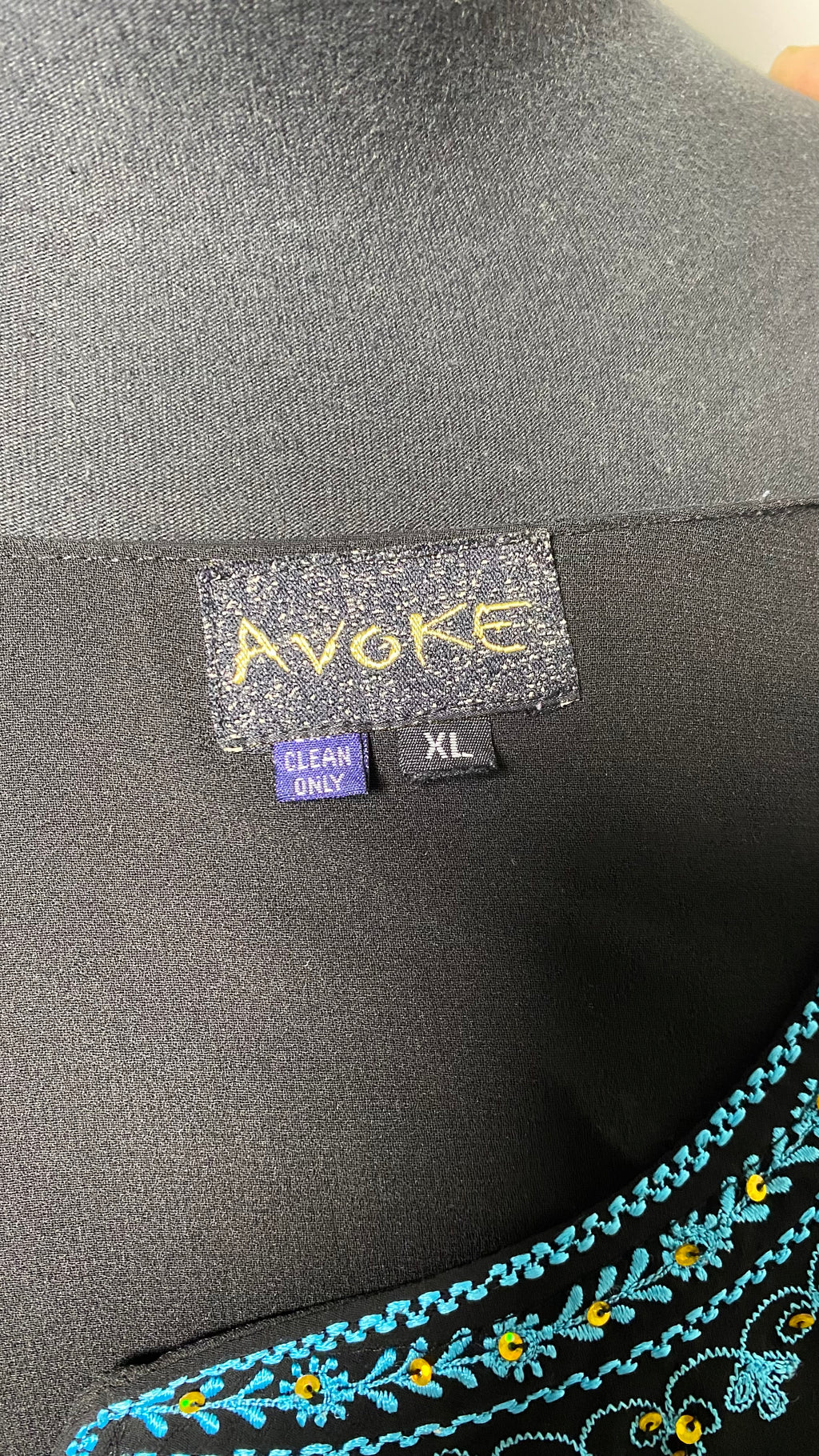 AVOKE WOMENS BLOUSE