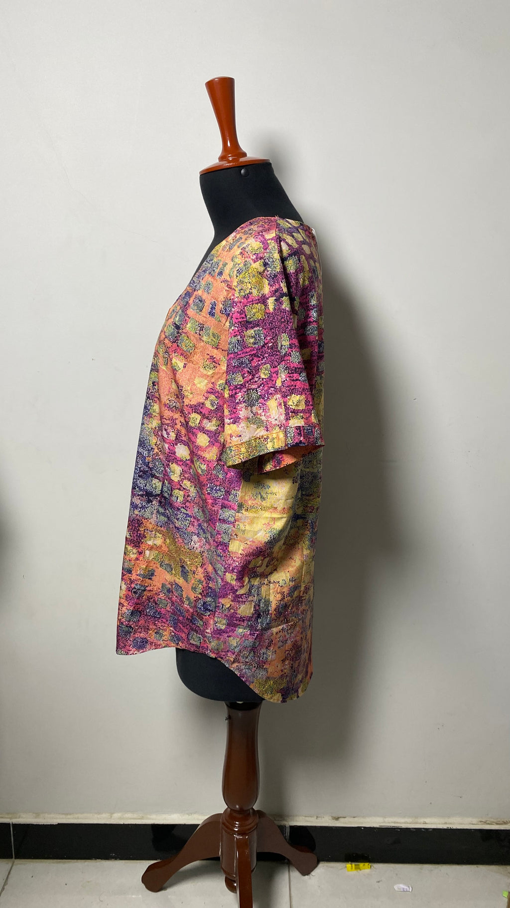 ASSORTED BRAND WOMEN TOP