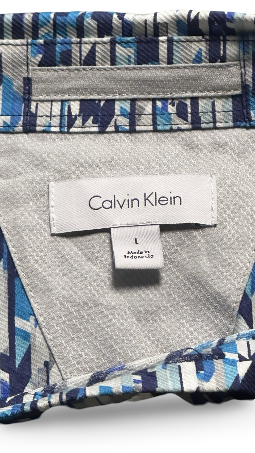 Calvin Klein Mens Pixelated Button Up Shirt, Blue, large