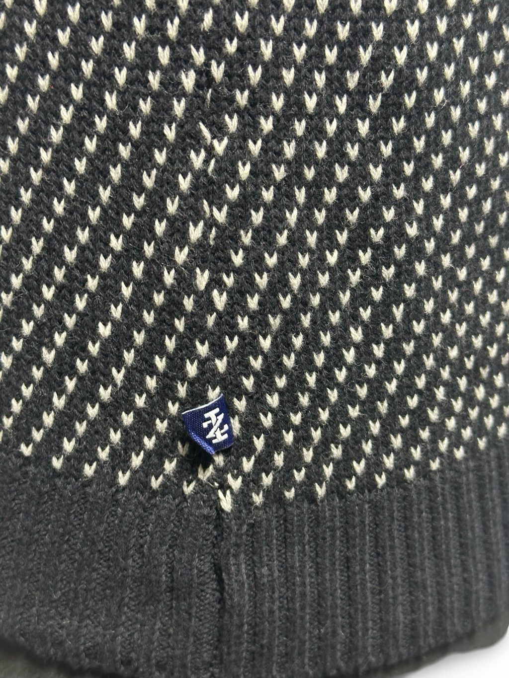 IZOD Mens T Neck Windproof Sweater