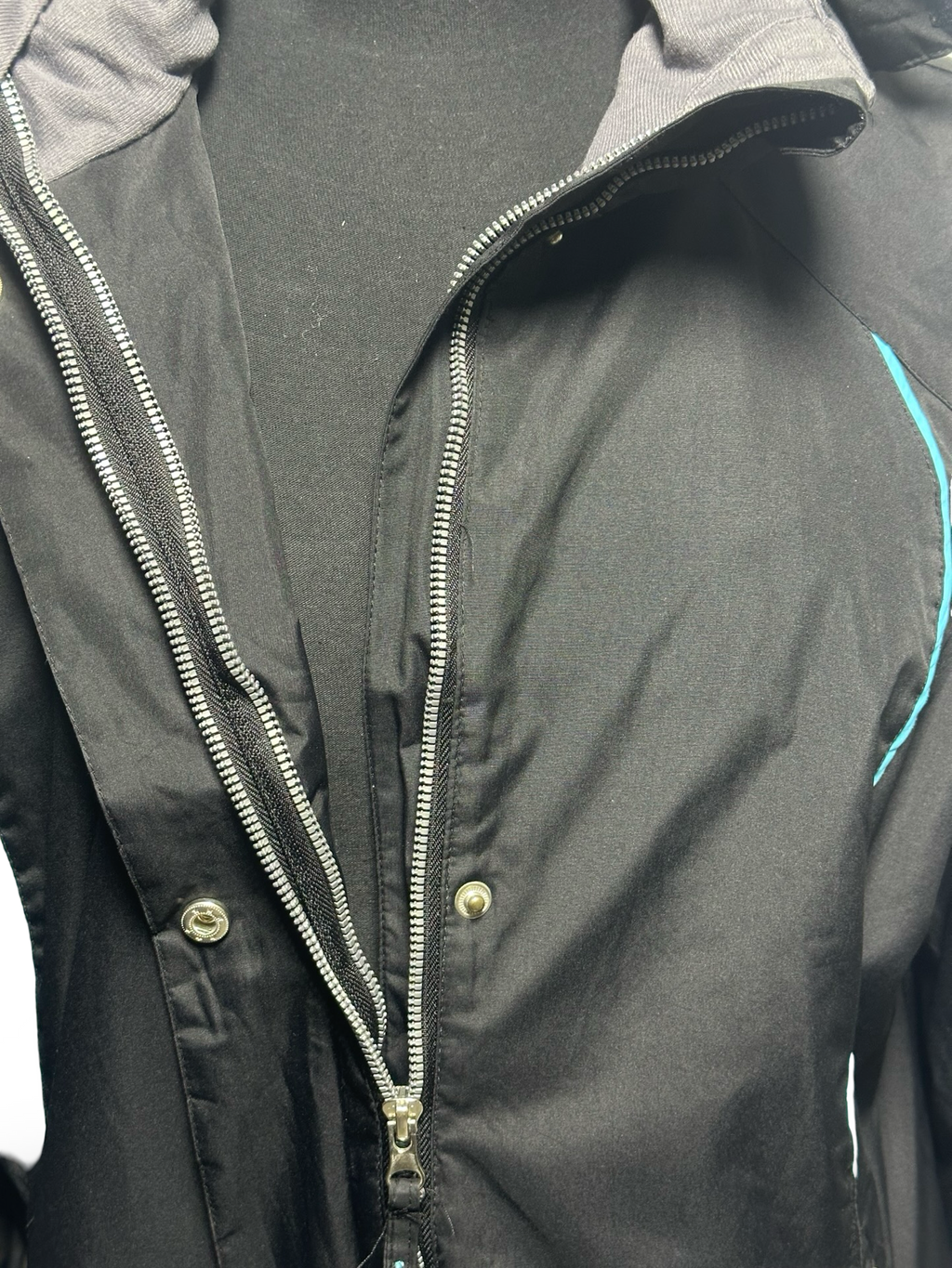 Below Zero By Rothschild Snowboard Jacket