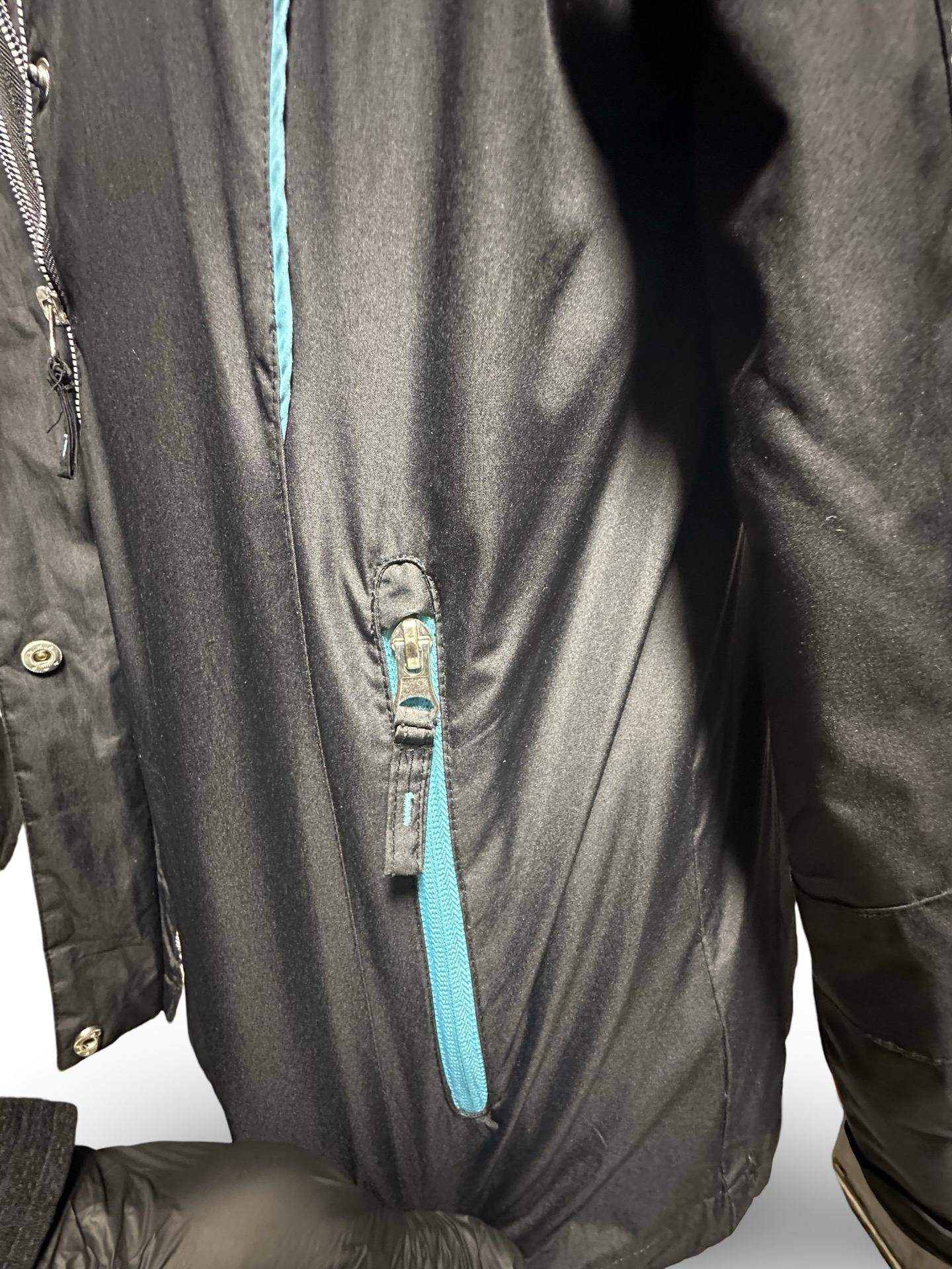 Below Zero By Rothschild Snowboard Jacket
