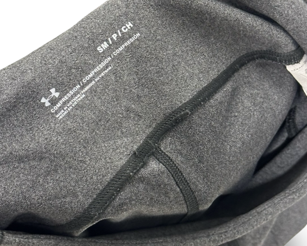 UNDER ARMOUR Heatgear Armour No-slip Waistband Leggings In Charcoal