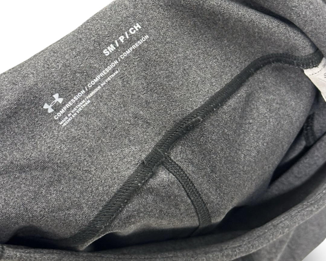 UNDER ARMOUR Heatgear Armour No-slip Waistband Leggings In Charcoal