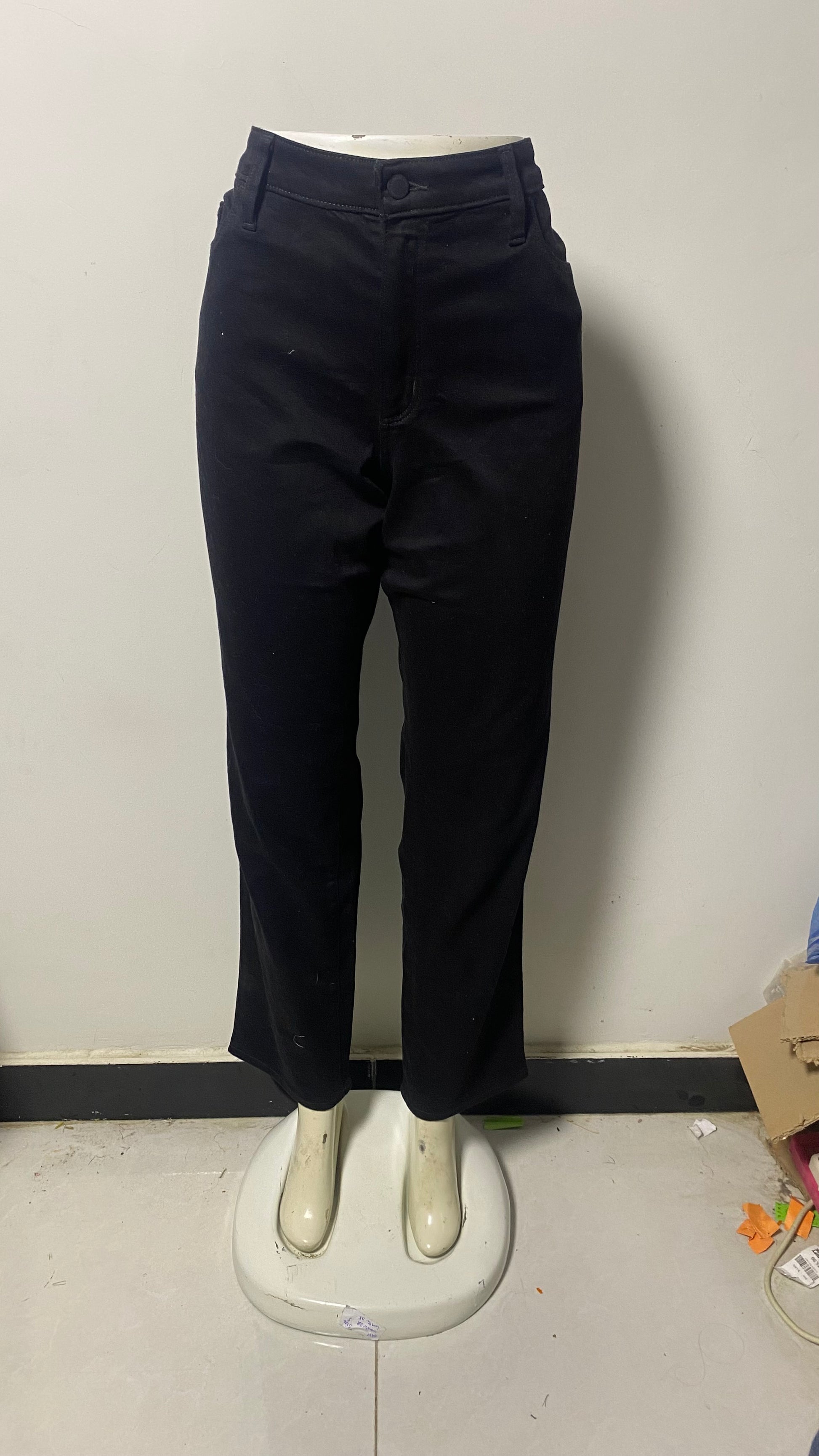 UNIVERSAL THREAD LADIES JEANS