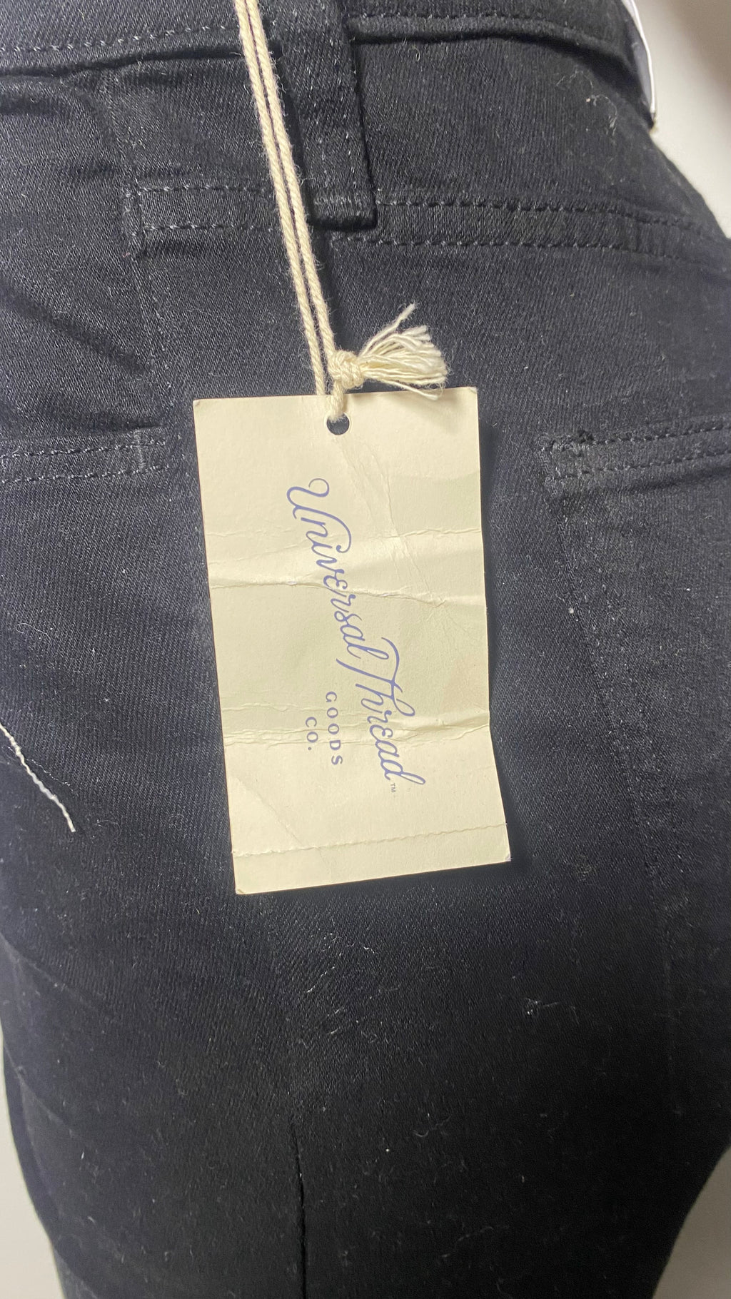 UNIVERSAL THREAD LADIES JEANS