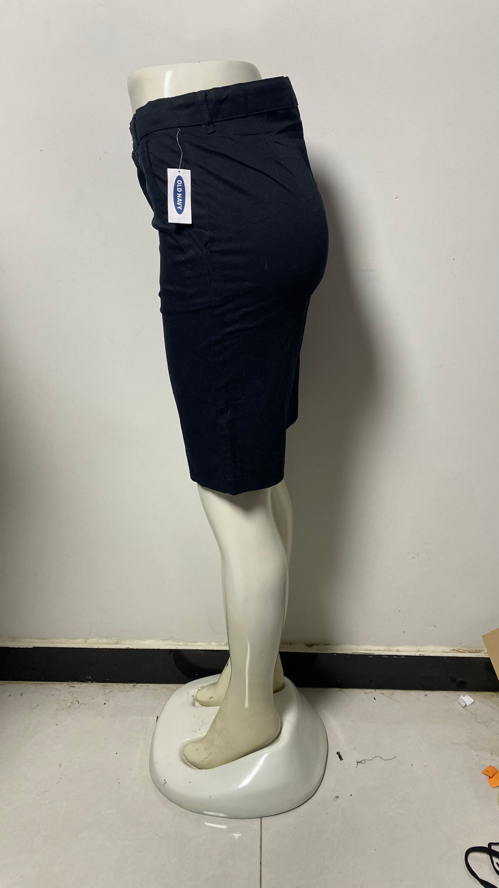 OLD NAVY WOMEN CASUAL SHORT