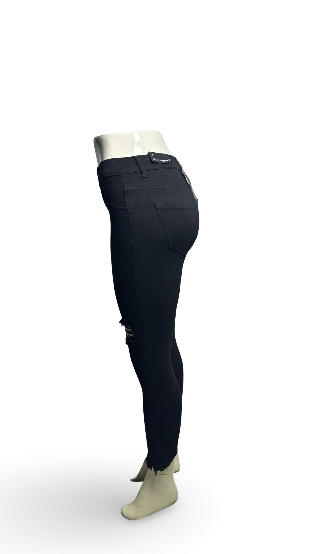 Fashion Nova Women’s Ripped skinny jeans black new with tags