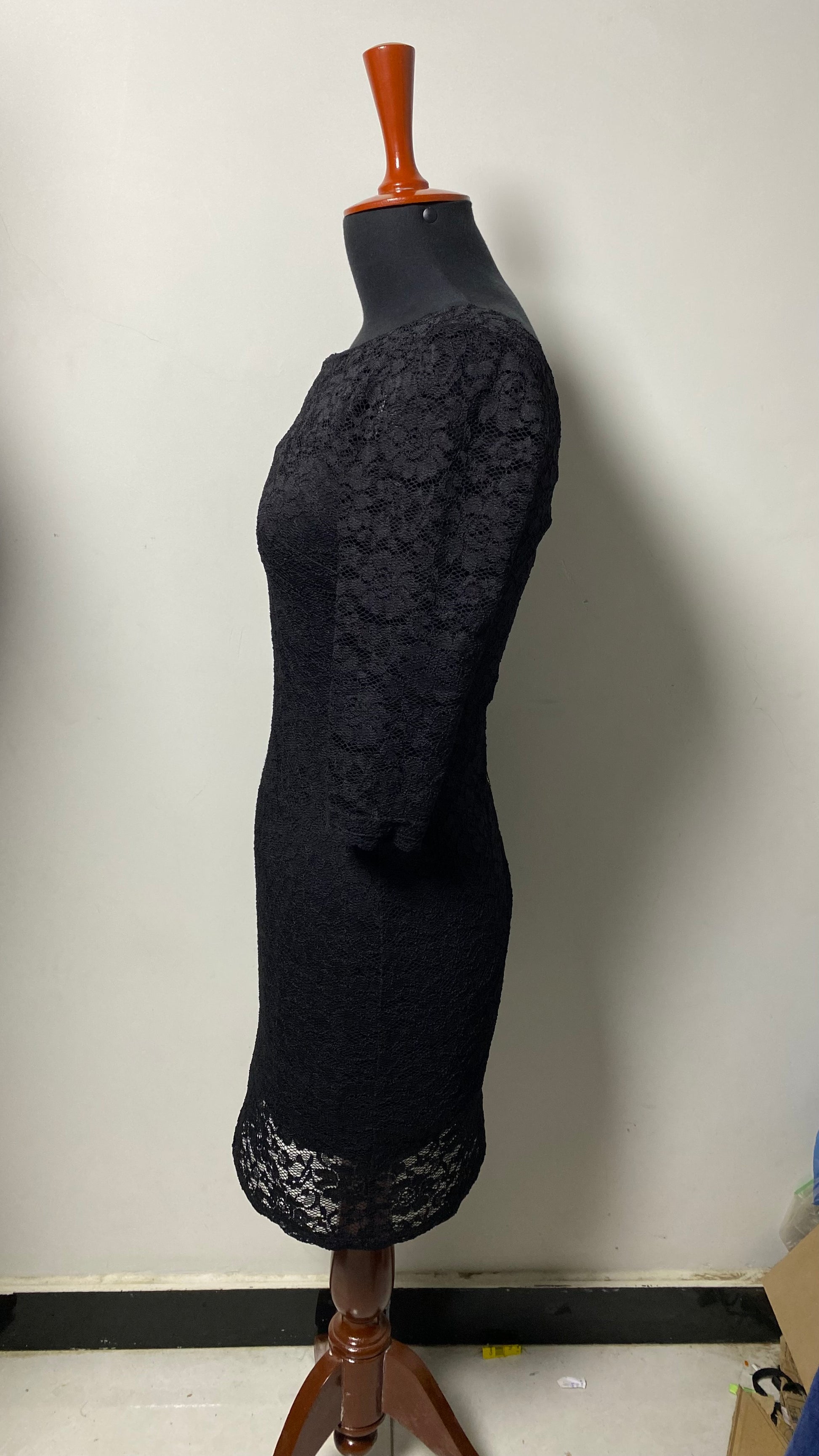 LAUNDRY BY SHELLI SEGAL LACE OVERLAY WOMENS COCKTAIL DRESS