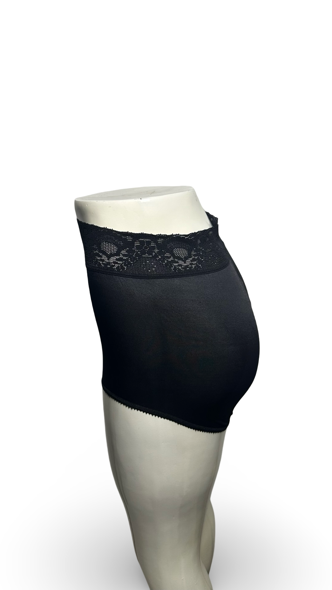 Bali Women’s Lacey Under wear Black Xl size