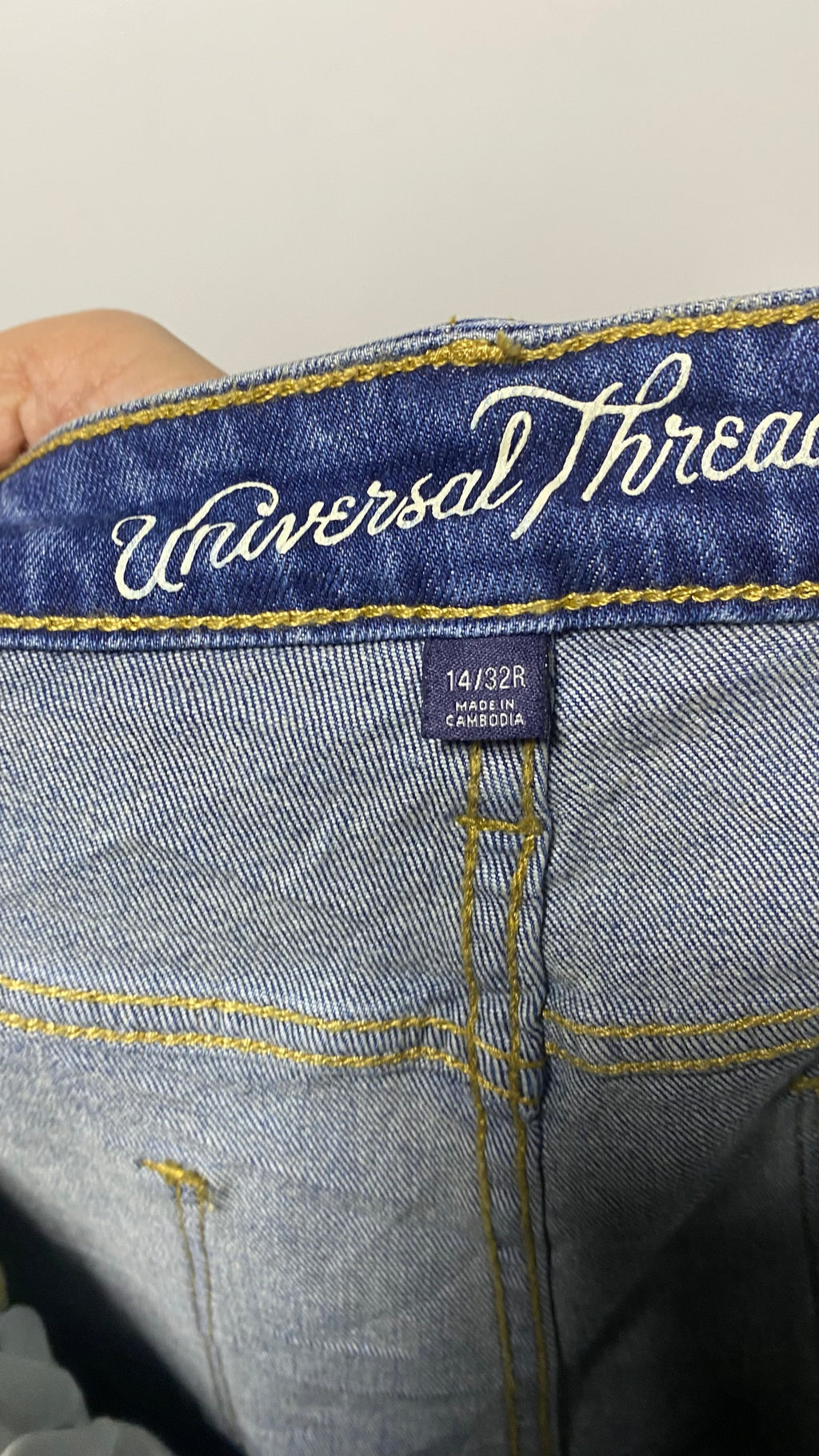UNIVERSAL THREAD LADIES JEANS