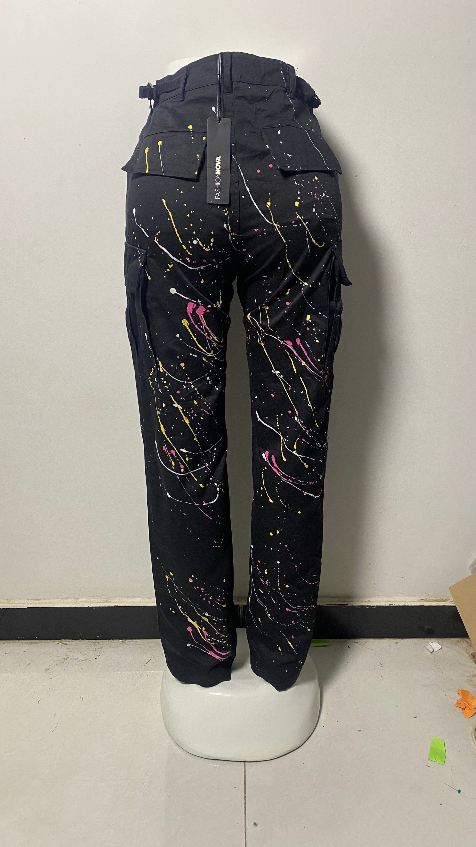 FASHION NOVA WOMENS CARGO JEANS