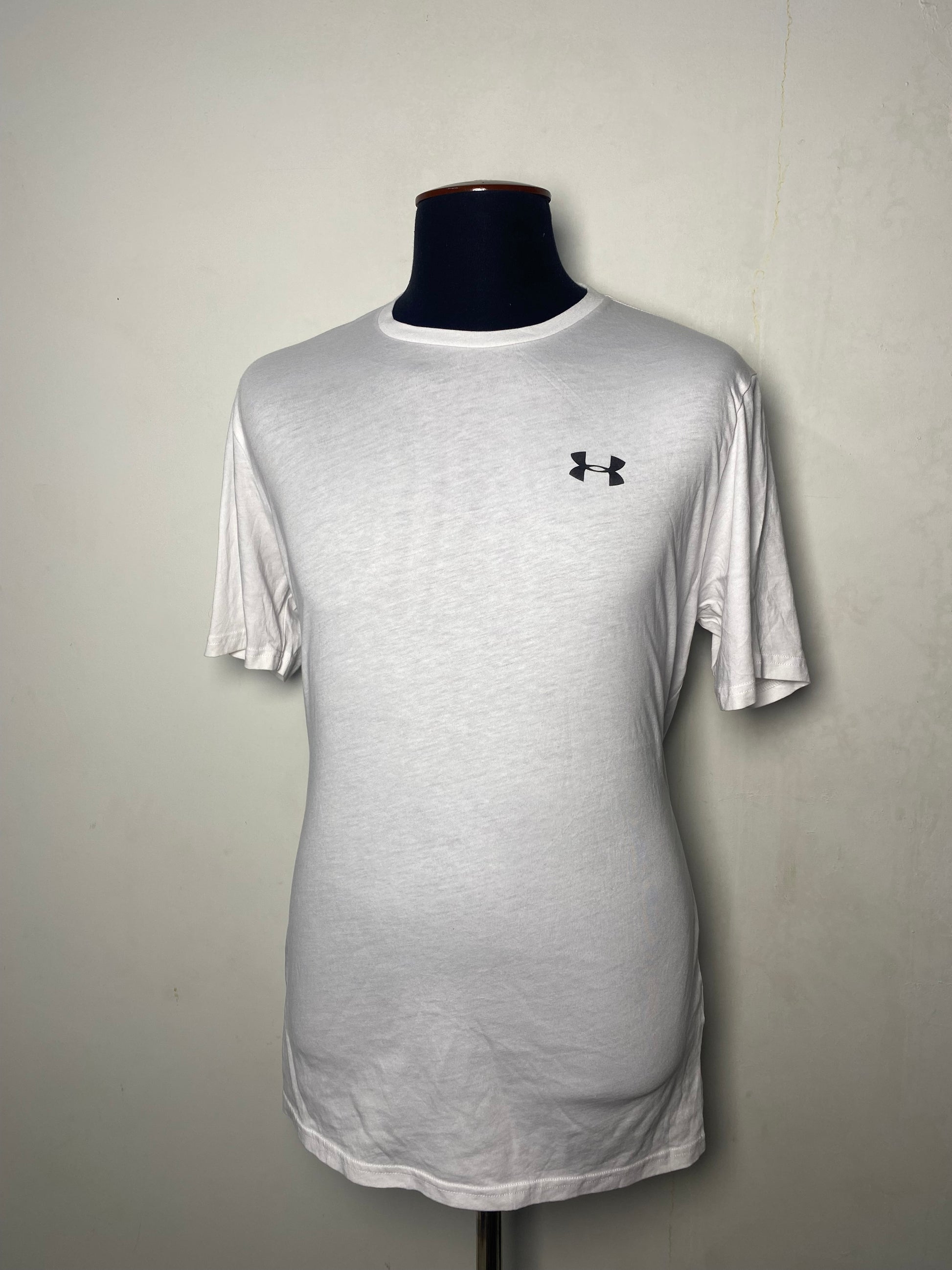 UNDER ARMOUR MEN T-SHIRT