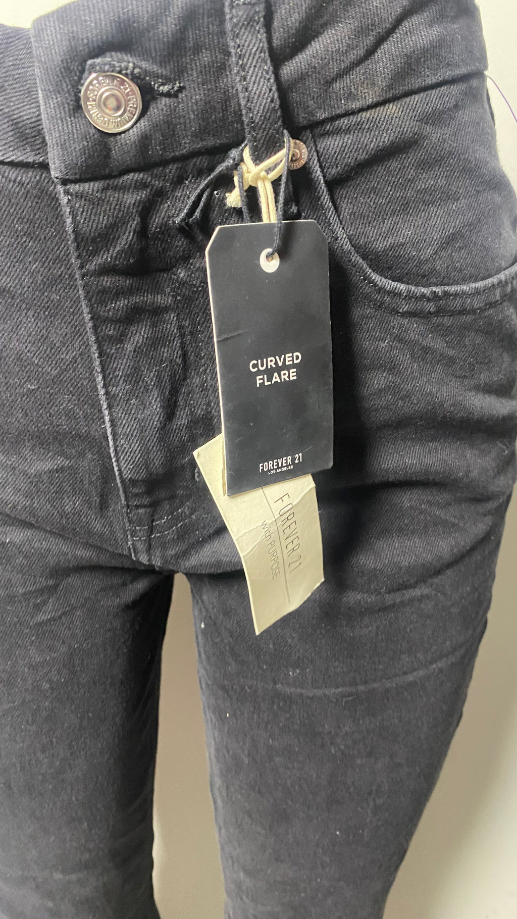 FOREVER 21 FLARE JEANS