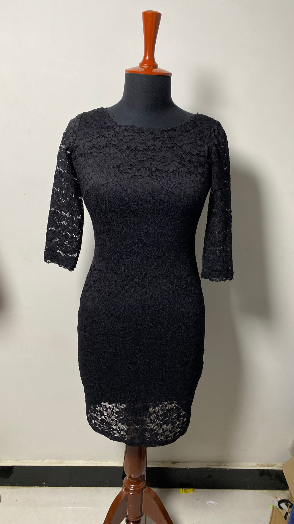 LAUNDRY BY SHELLI SEGAL LACE OVERLAY WOMENS COCKTAIL DRESS