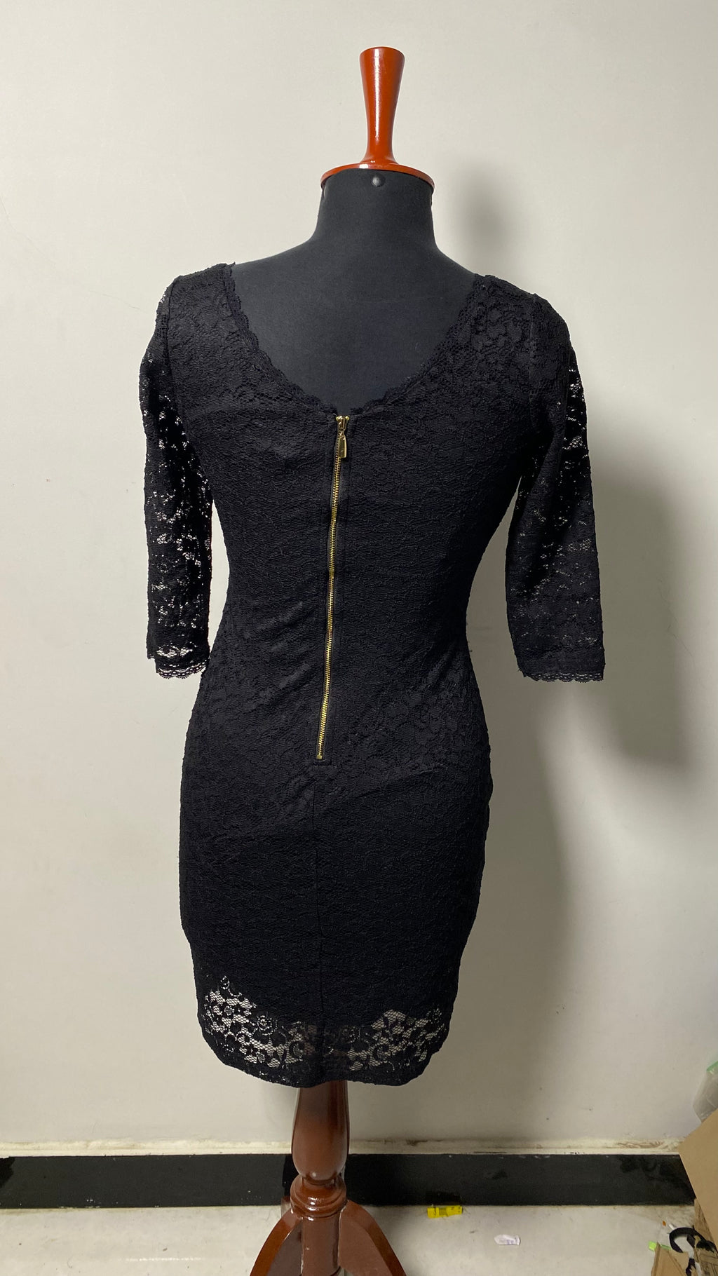 LAUNDRY BY SHELLI SEGAL LACE OVERLAY WOMENS COCKTAIL DRESS