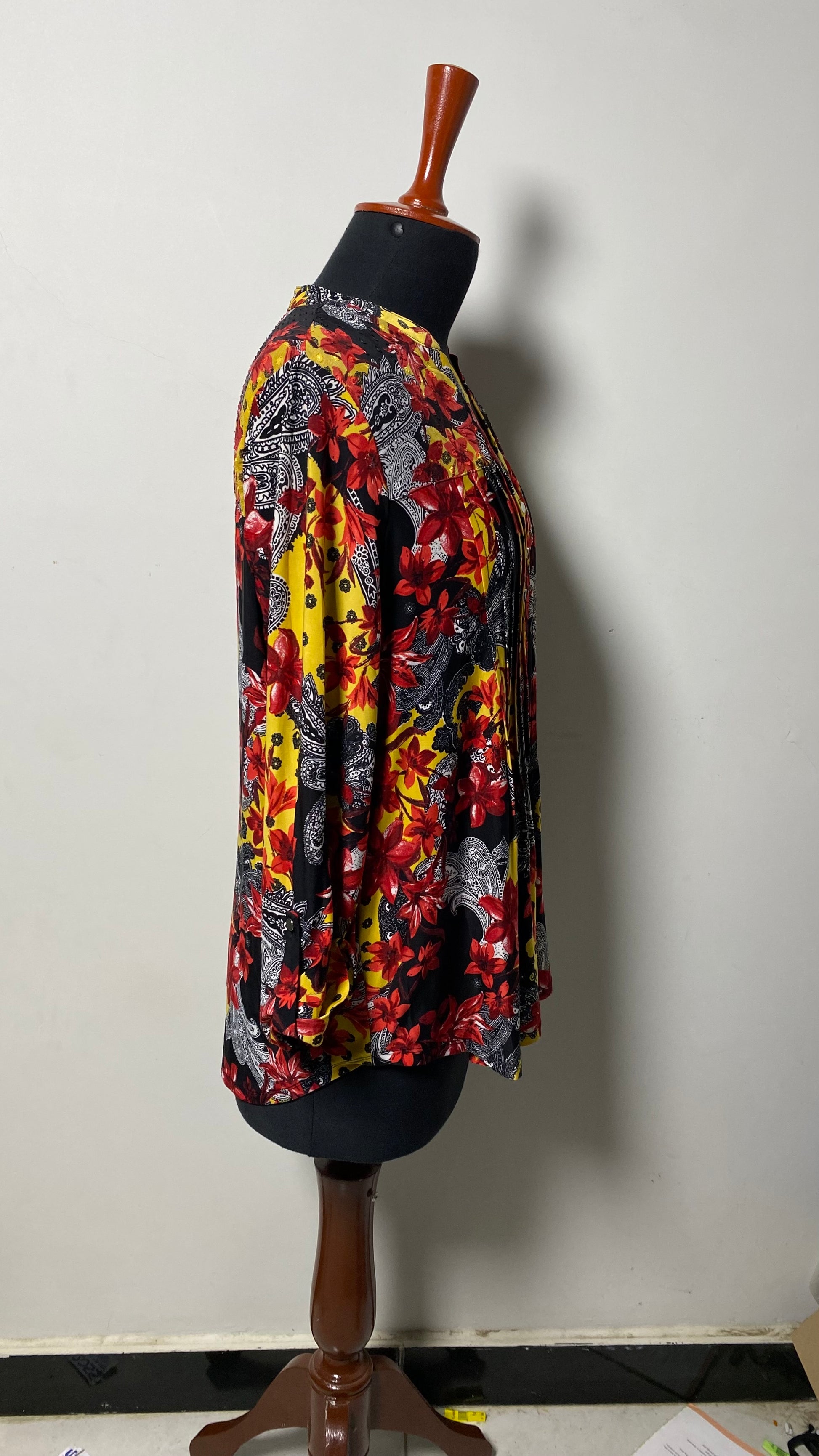 JTB Top L Cute Red Black Floral Print Stretch Knit Artsy Babydoll Shirt Blouse