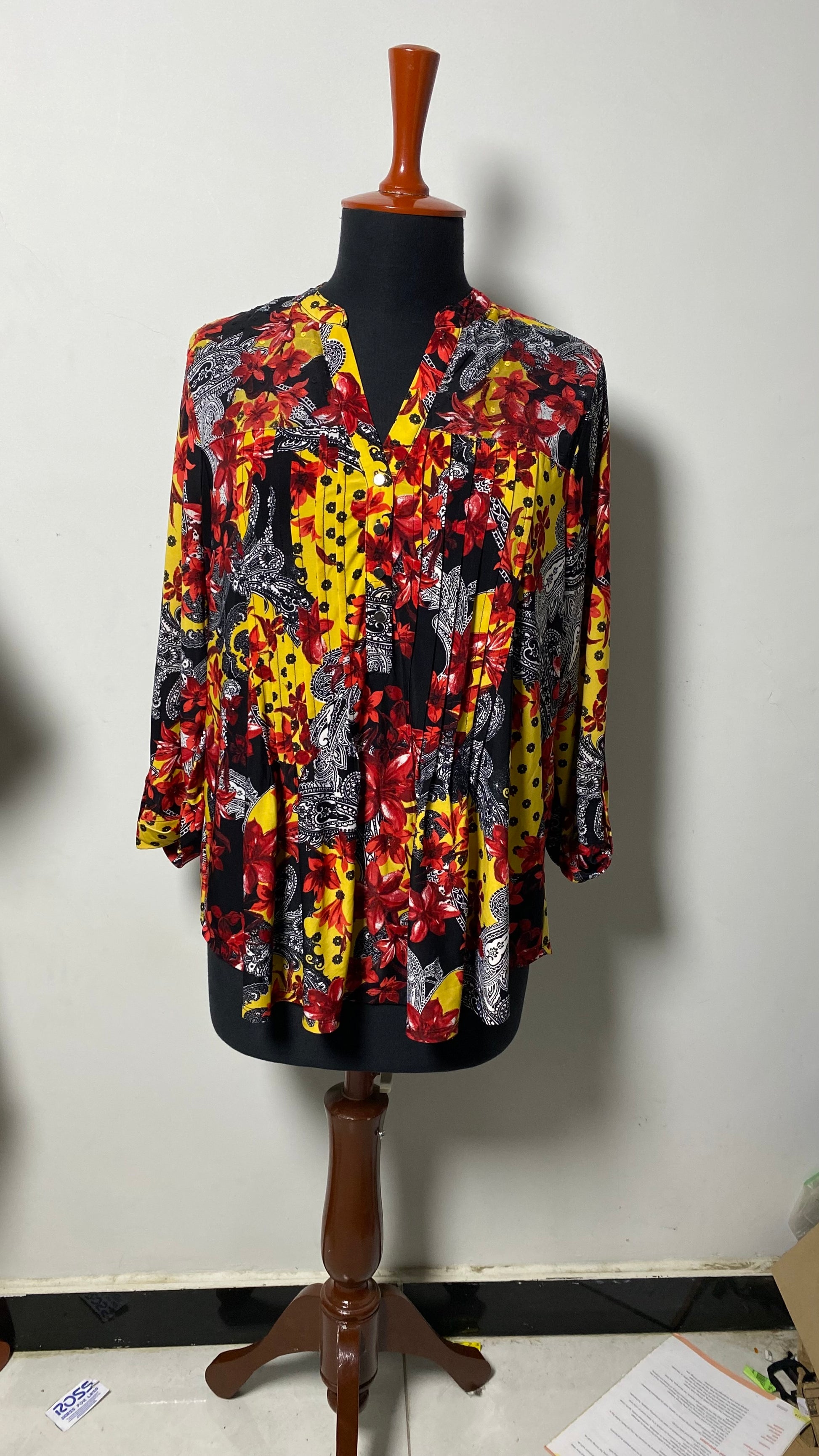 JTB Top L Cute Red Black Floral Print Stretch Knit Artsy Babydoll Shirt Blouse