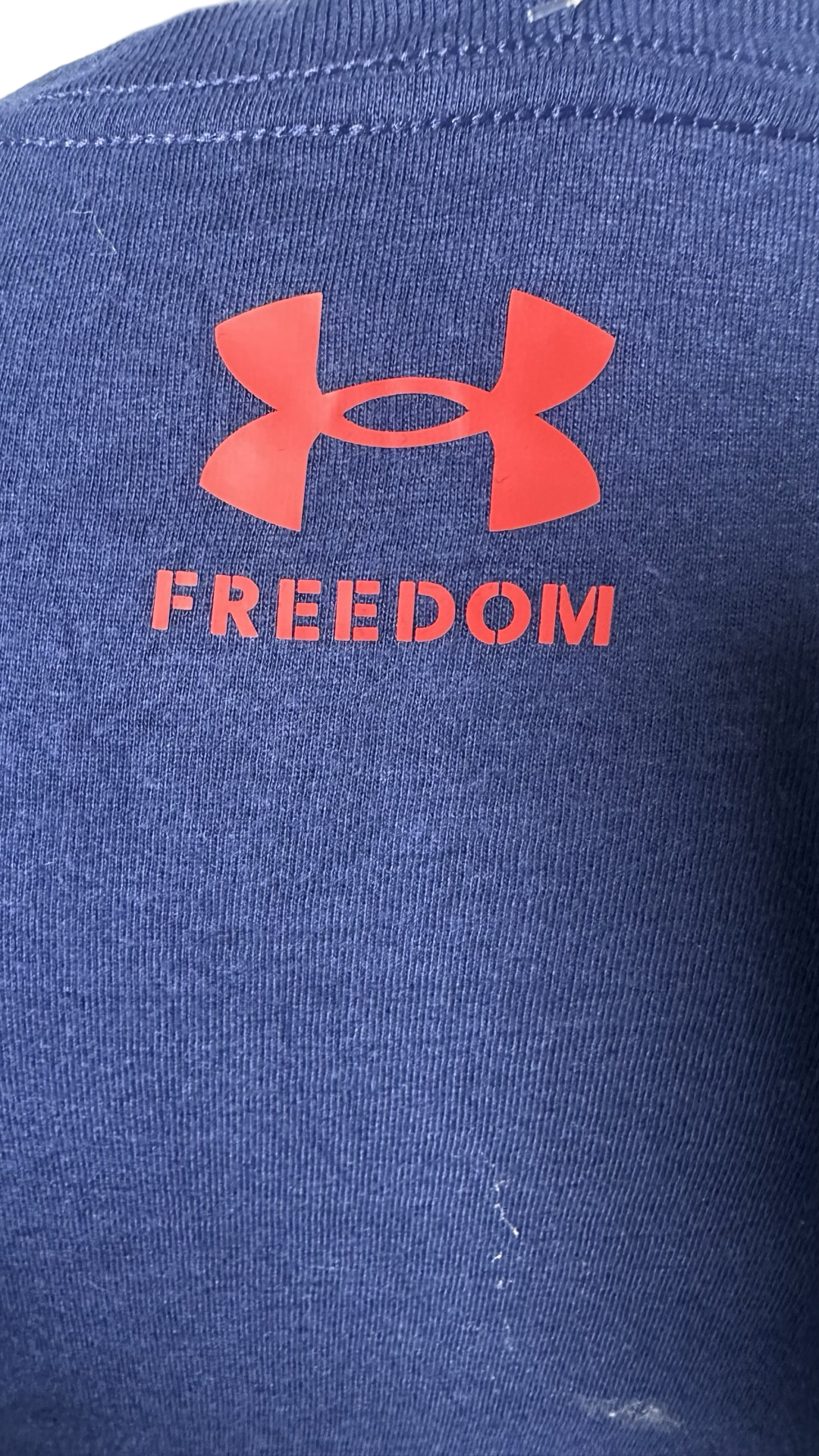 UNDER ARMOUR WOMNS T-SHIRT