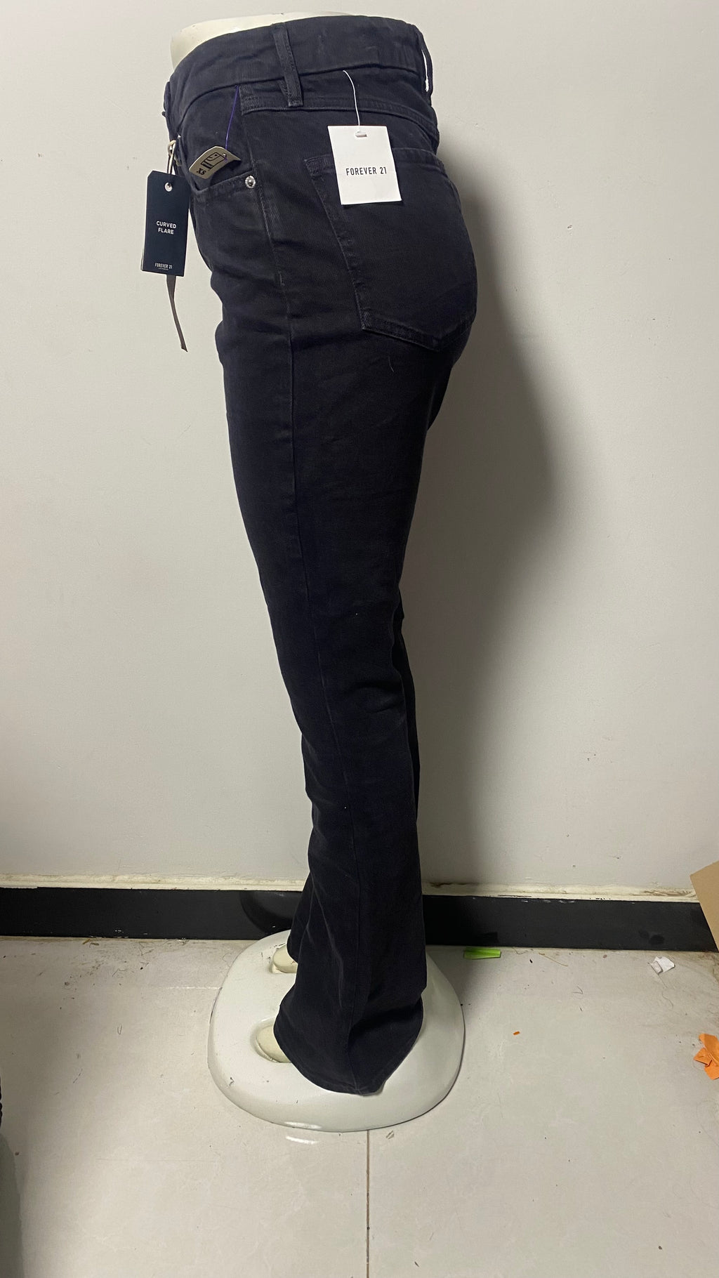 FOREVER 21 FLARE JEANS