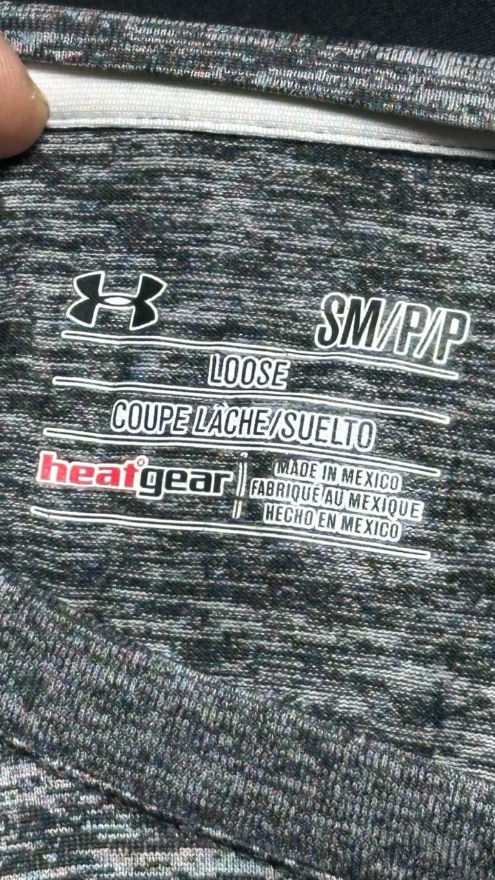 Under Armour Basic Short Sleeve Gray Solid Crew Neck T-shirt