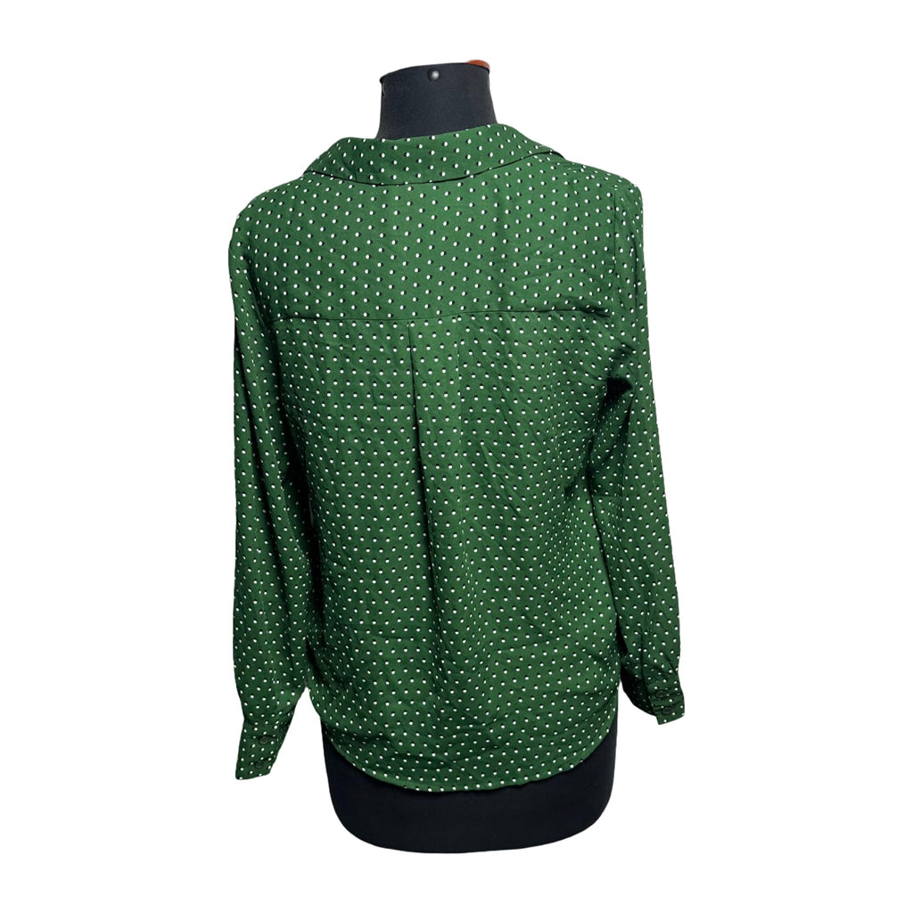 WHO WHAT WEAR Green Polka-Dot Button-Down Blouse