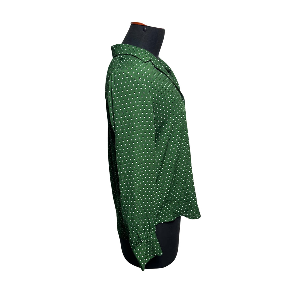 WHO WHAT WEAR Green Polka-Dot Button-Down Blouse