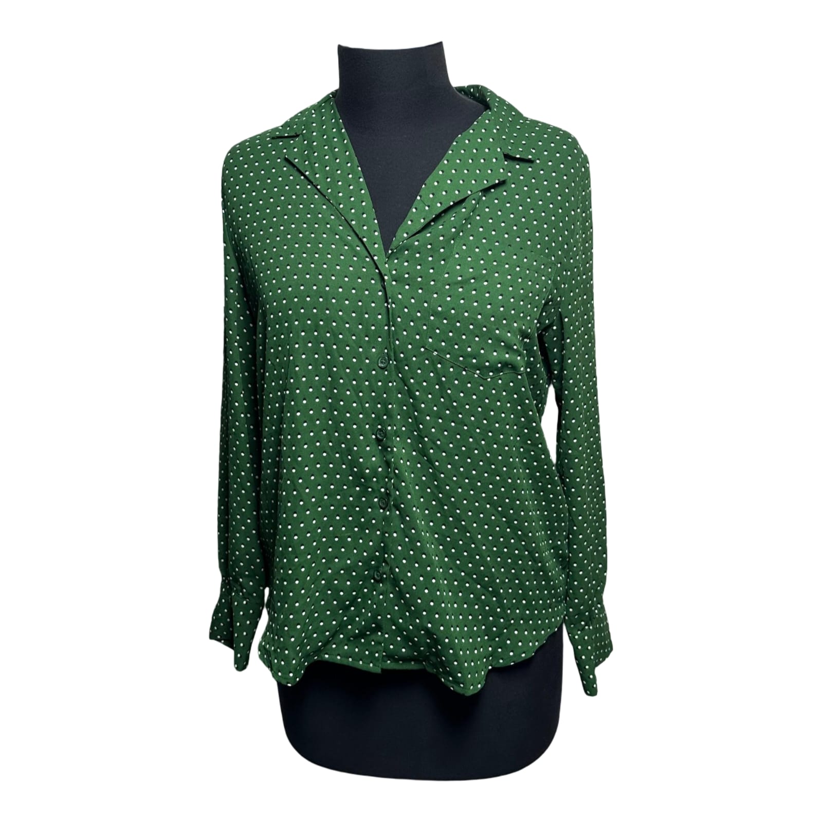 WHO WHAT WEAR Green Polka-Dot Button-Down Blouse