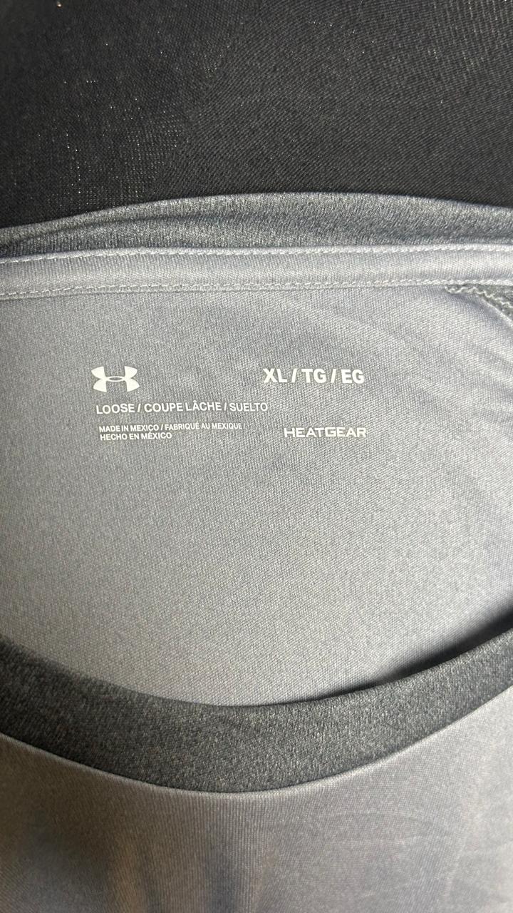 Under Armour HEAT GEAR Mens Gray Crew Neck Short Sleeve Athletic